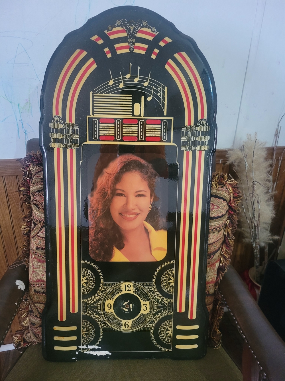 Vintage Jukebox Style Photo Frame - Black and Red